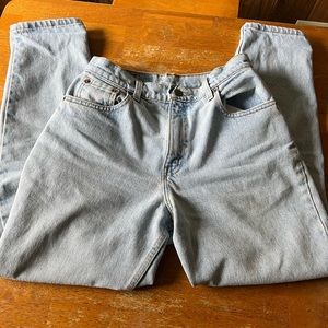 Vintage Levi 551 Relaxed fit Tapered Leg Jeans